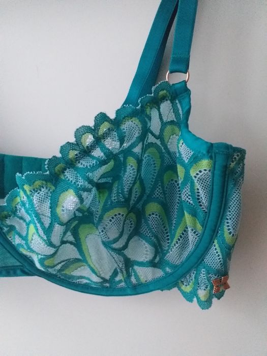 Biustonosz stanik 34 DD zielony