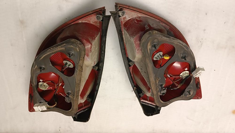 Ліхтар задній правий та лівий KIA Ceed 92402-1H0, 92401-1H0