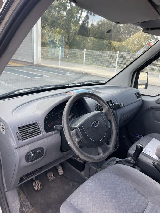 Ford Transit Connect 220L