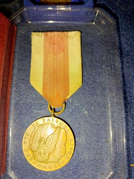 Medale i odznaczenia