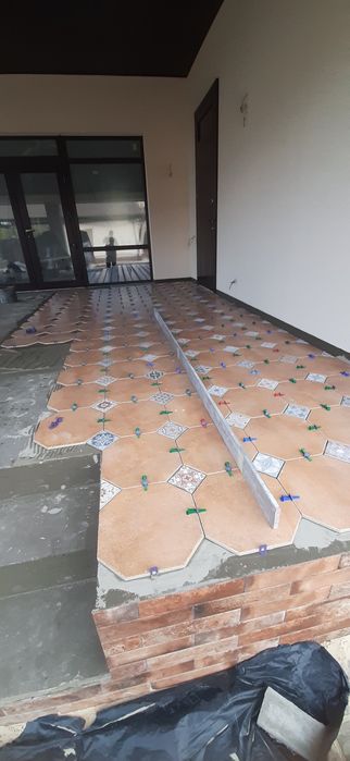 Будуємо для вас!