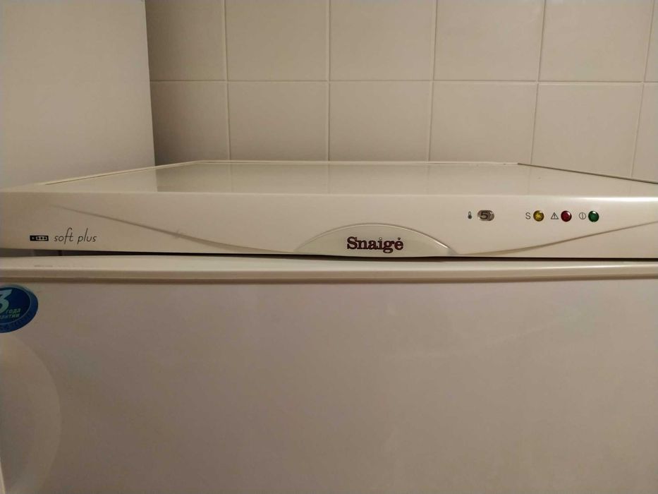 Морозильна камера Snaige F245-1704