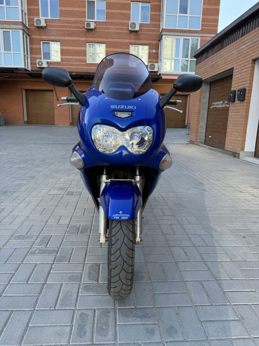 Suzuki GSX600F Katana