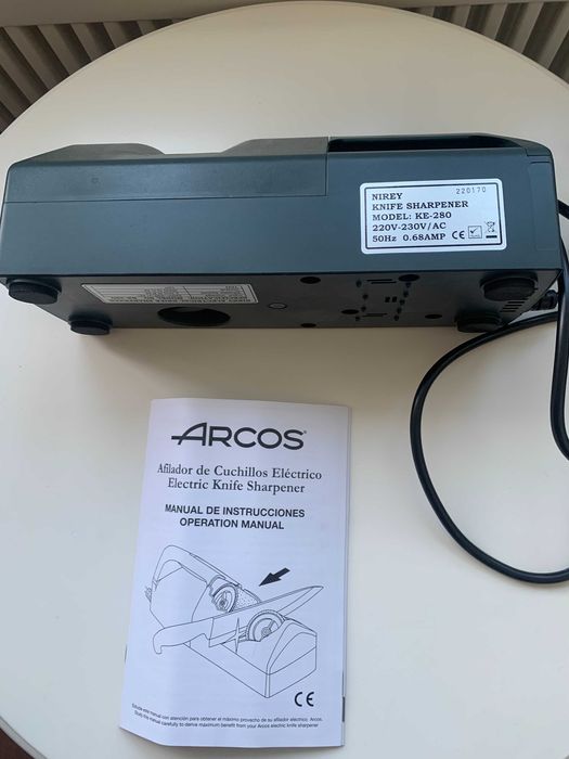 Точило електричне для ножів Arcos KE-280