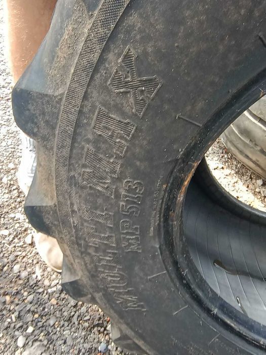 Opon rolnicza 425/55R17 BKT ładowarka Weidemann Schaffer tandem beczka