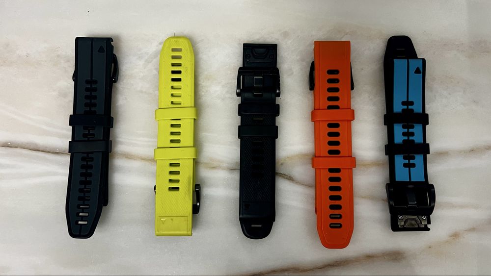 Garmin Fenix 7 Standard Edition + 5 braceletes