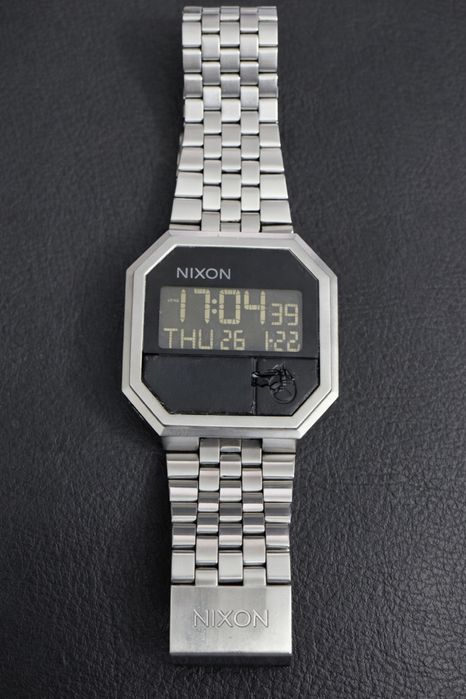 Relógio NIXON Robot Robot - Aço Inoxidável