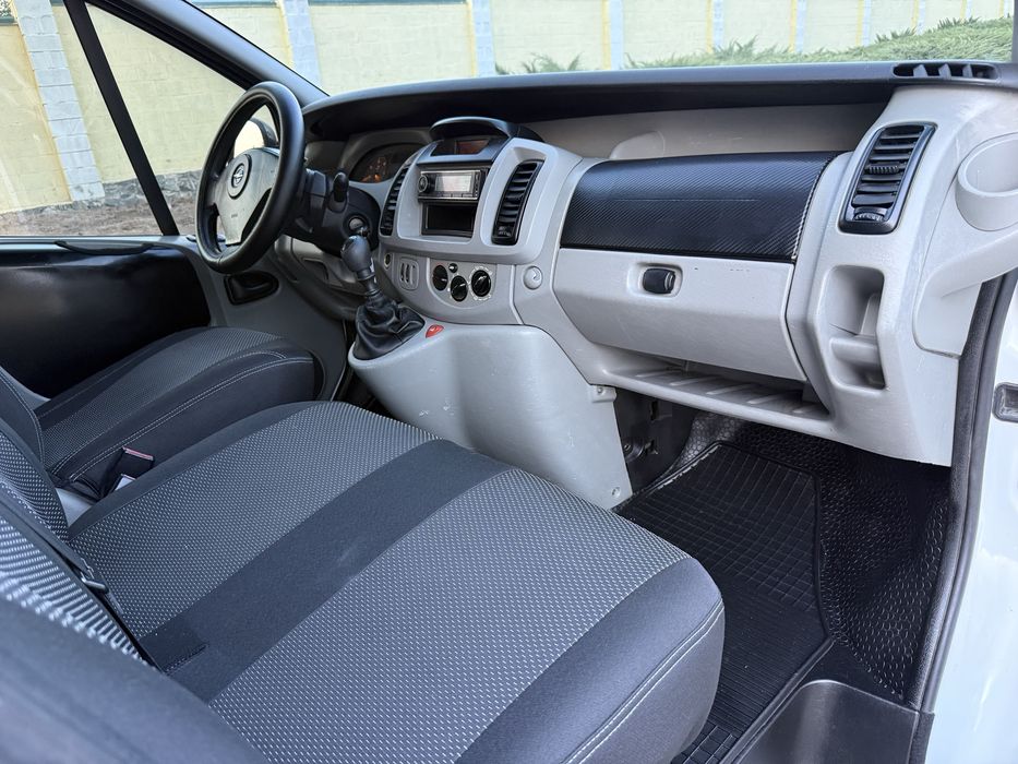 Opel Vivaro 1.9 ПАСАЖИР 9 Місць! Ідеальний Стан Гаражне зберігання 1 ВЛАСНИК!