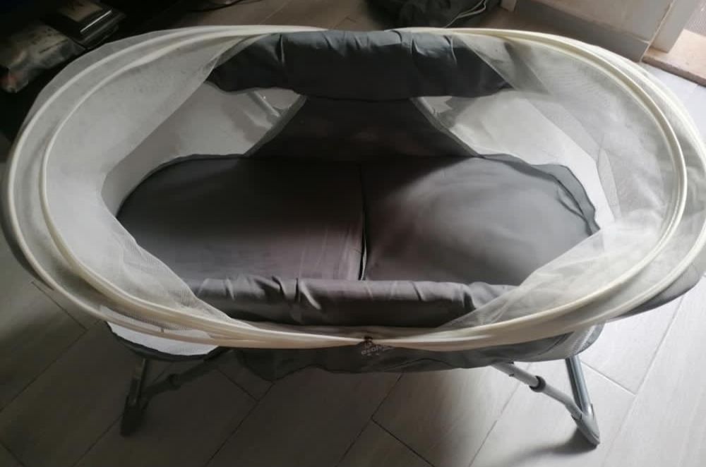 Berço de bebé prático