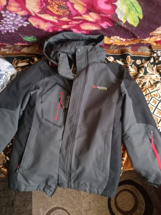 Вітровка для підлітка