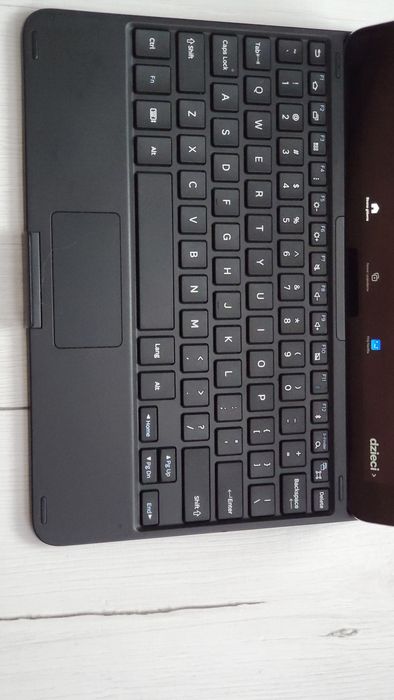 Tablet Samsung Galaxy Tab S2 9.7" wersja LTE sprawny z klawiaturą