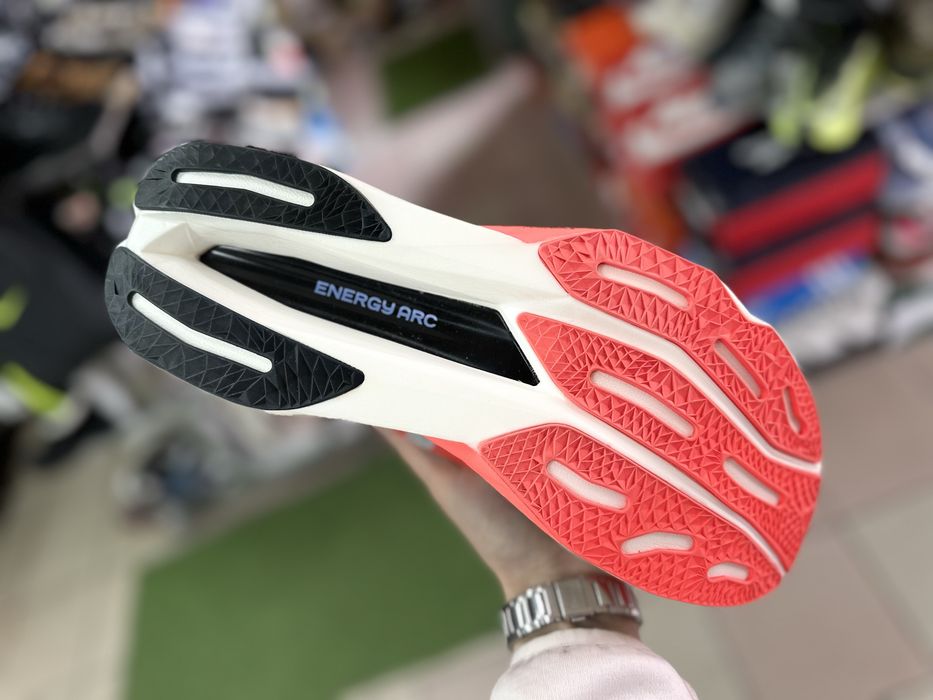 Бігові шосейні кросівки New balance Elite V4 Super Comp ( РОЗМІР 47 )