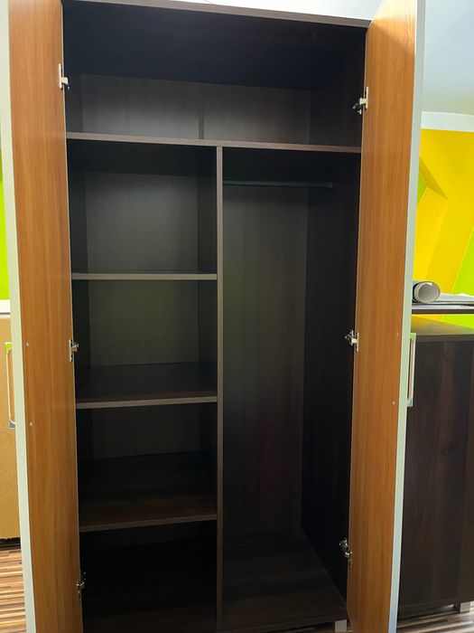 Szafa, 2x komoda, biurko, mała szafka