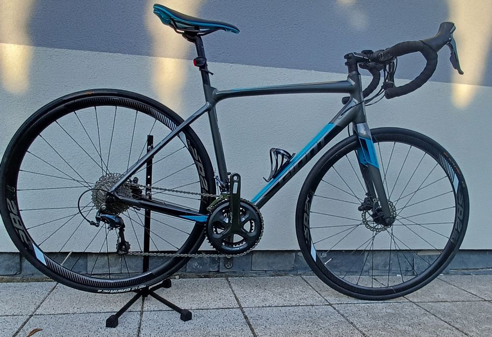 Rower Szosowy Giant Contend SL r.52