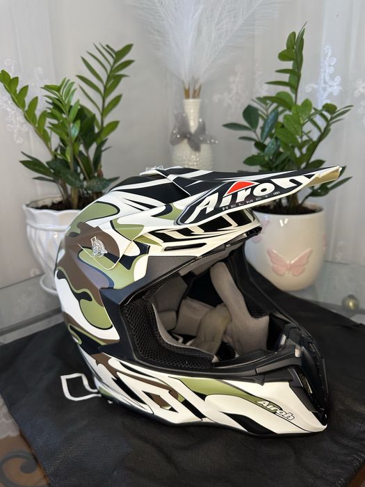 Шолом airoh twist