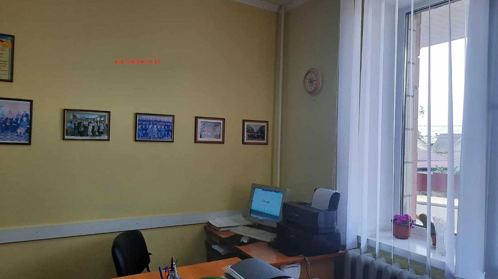 Оренда фасадні приміщення 18-132м Центр Звягель Шевченка,5/1 Терміново