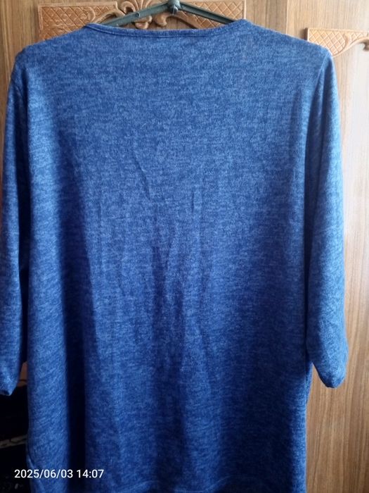 Кофта в гарному стані