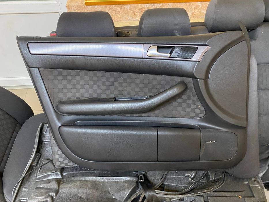 Салон, сидіння ауді а6с5 AUDI A6C5 AVANT