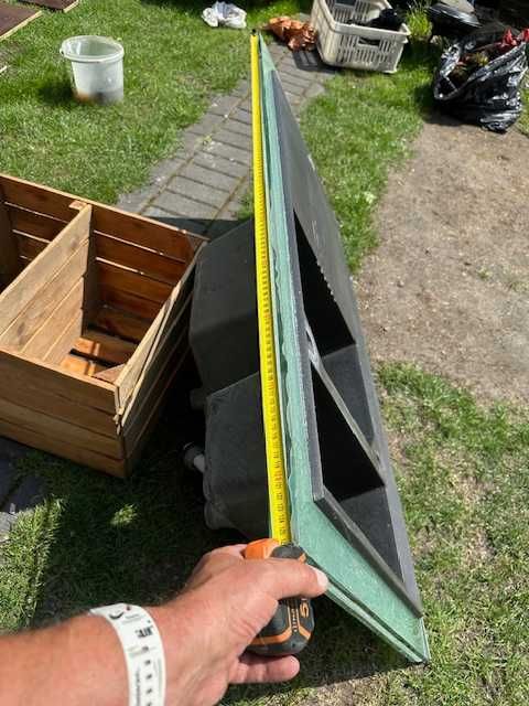 Unikatowy zlew kuchenny na szkle.