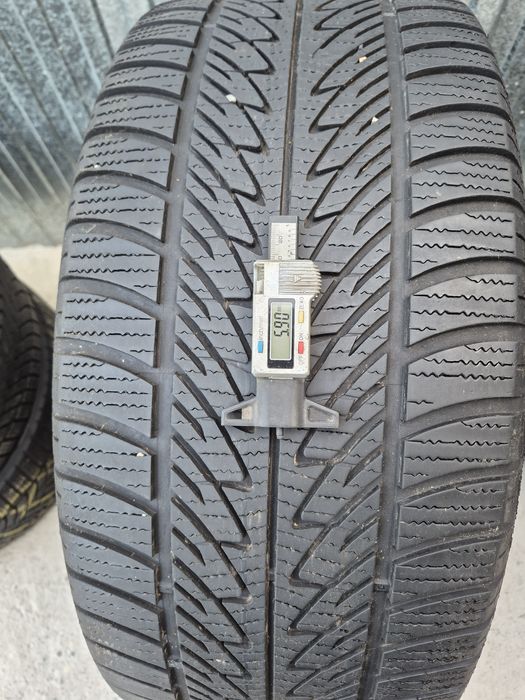 Opony  zimowe Goodyear UltraGrip⁸ 2 sztuki 285/45/20