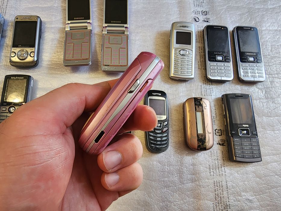 Samsung SGH-X650.Полностью рабочий.