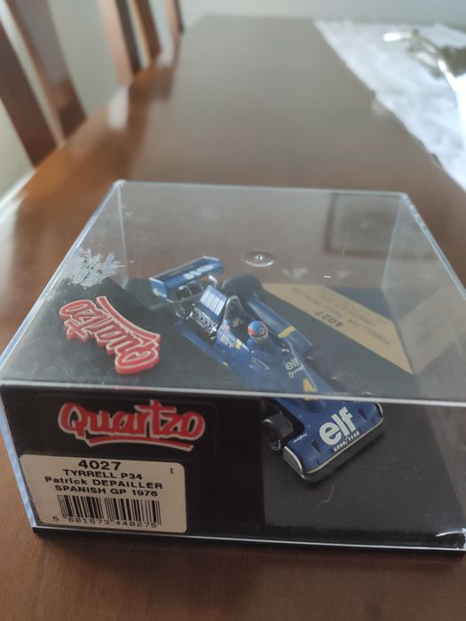 Carro Colecção 1:43 QUARTZO 4027 F1 Tyrrel P34 Patrick Depailler #4 19