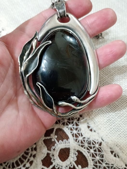 Ogromny srebrny naszyjnik