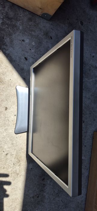 Monitor z głośnikami Yiama E431s