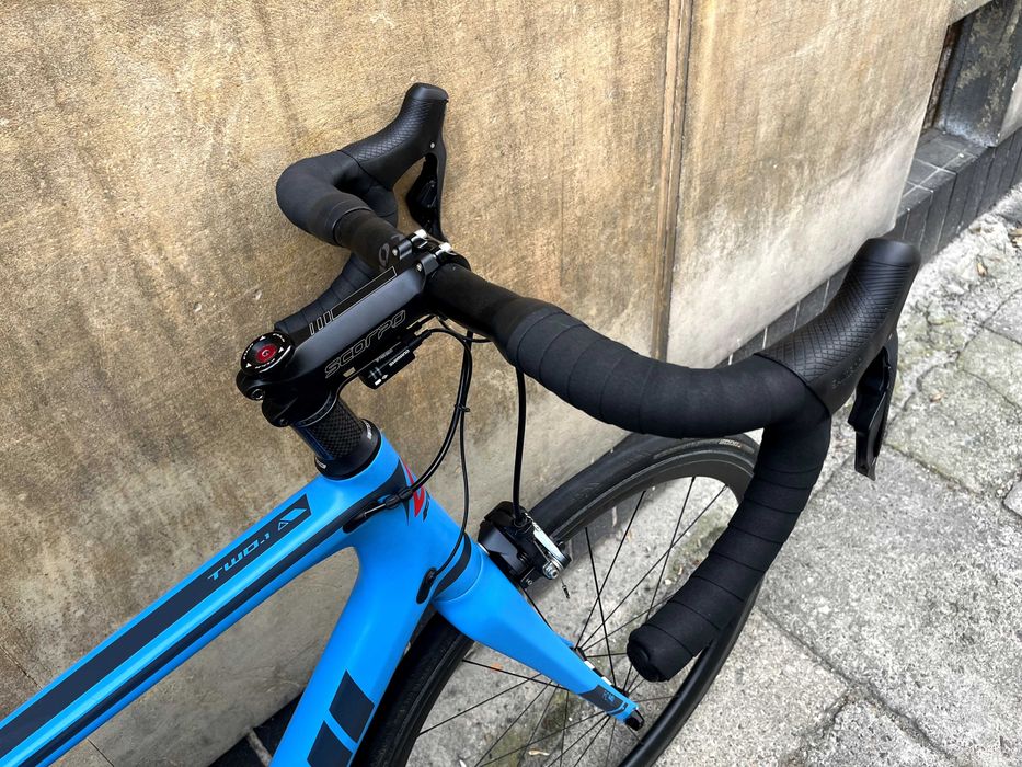 Rower szosowy Fuji SL 2.1 | Ultegra R8000 Di2 | Karbonowe koła | r. 58