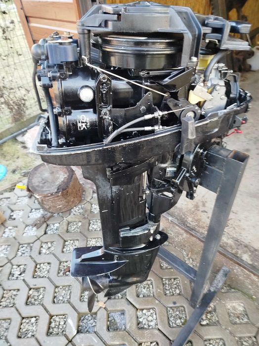 Silnik zaburtowy Mercury 9,9 2T
