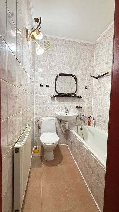 Продаж квартири, 2кім з ремонтом, 57.5кв м, вул Франка, Винники Львів