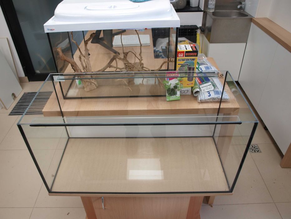 Akwarium 80x35x40 proste z pokrywą