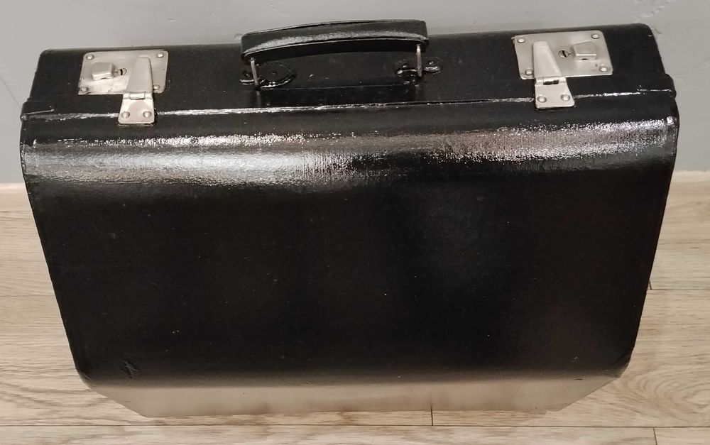Akordeon Futerał 96 basów. 80 basów.