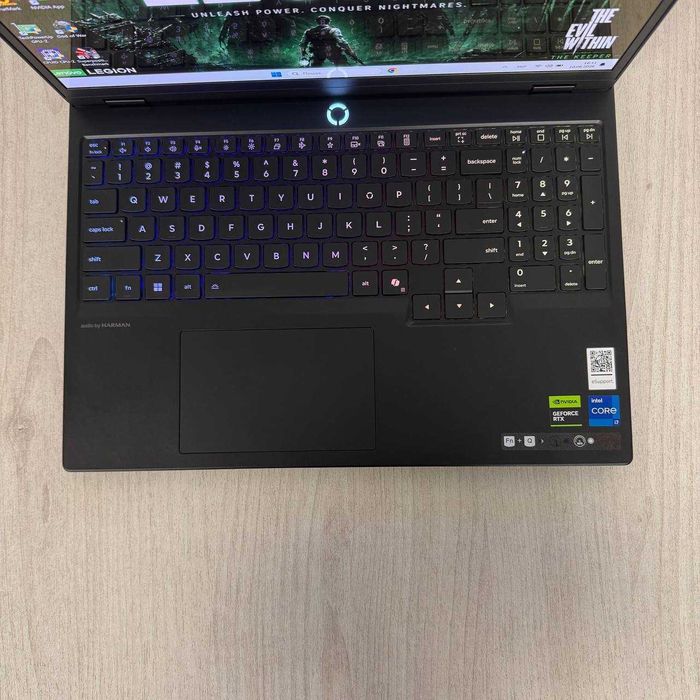 Lenovo Legion 5 15IRX10  2K OLED 165Hz i7-14700HX 16GB DDR5 SSD 1TB NVMe RTX 5070 8GB