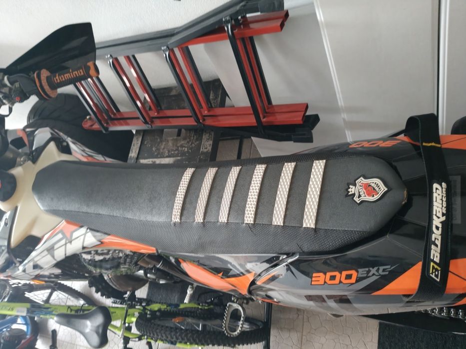 Assento KTM EXC 300 usado