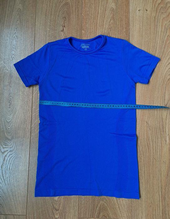 Женская спортивная синяя футболка