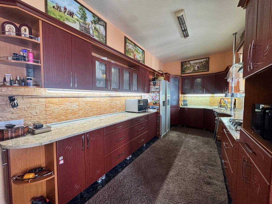 Престижна локація, якісний будинок, 16 соток, БАНЯ на дровах