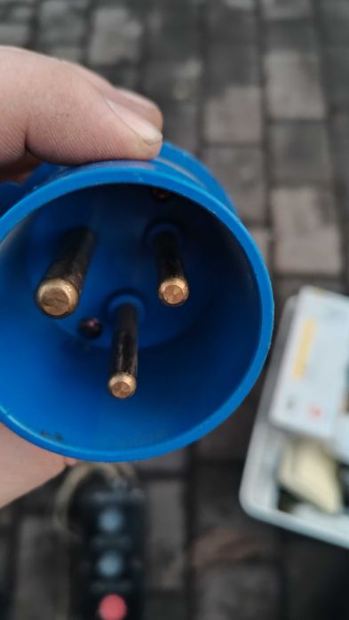 Силова розетка 32а 220в