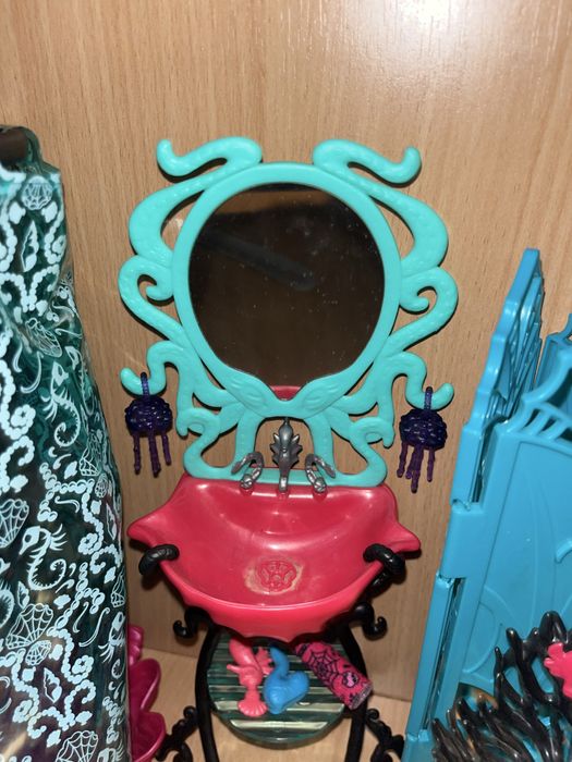 меблі монстер хай душова лагуни