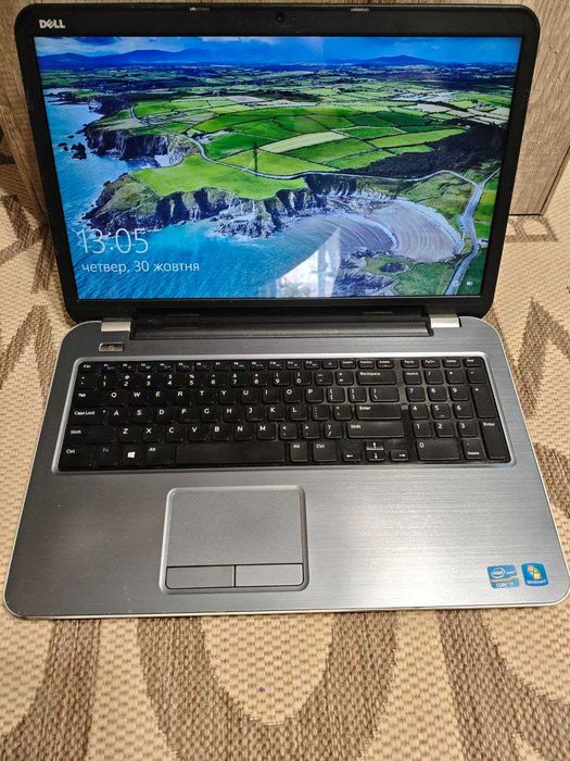 17.3 Dell Inspiron 5721 i7\8gb\128 SSD