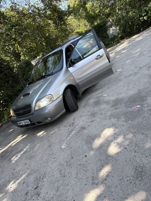 Kia Carnival 2003 • 2.9 дизель • автомат