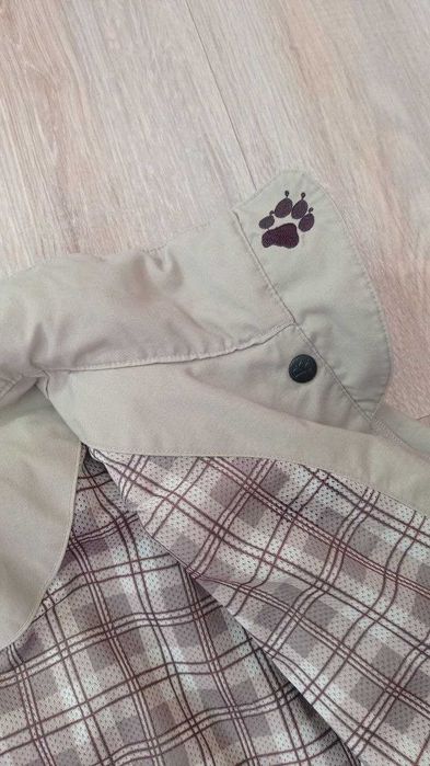 Куртка вітровка жіноча Jack Wolfskin, розмір S