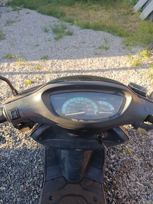 Продам скутер Honda Tact під відновлення або на запчастини (не на ходу)