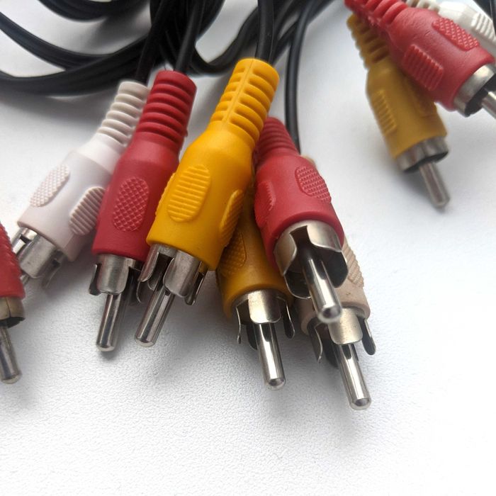 Два кабелі тюльпани