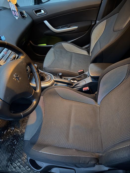 Peugeot 308 T7 2007r