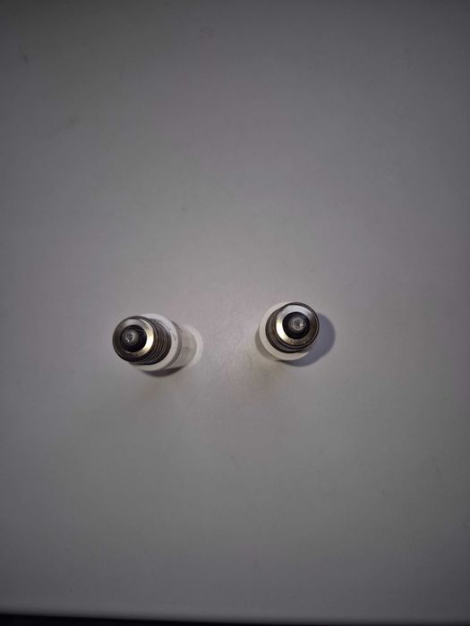 LED E14 9 T30 лампа світлодіодна Brille 33-690