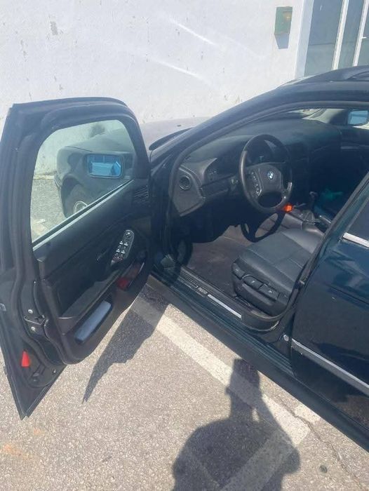 Carro BMW TDS 520