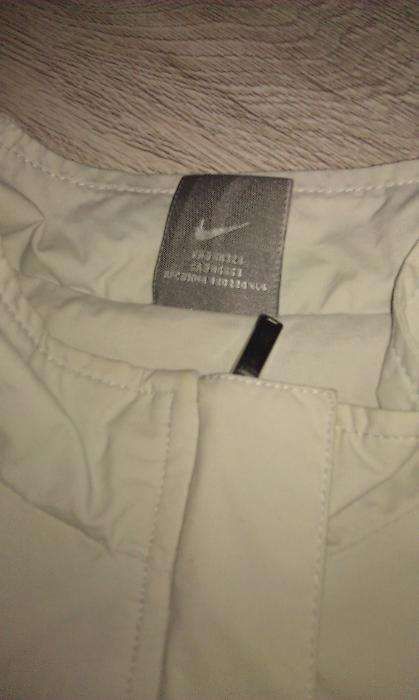 Płaszcz NIKE S beżowy