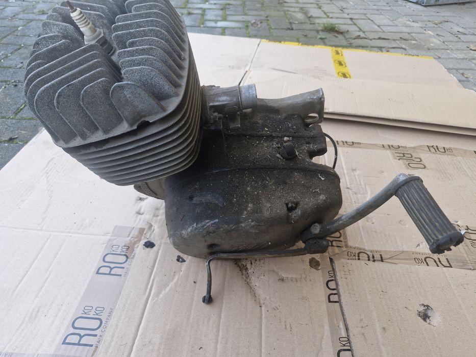 Silnik mz es 125 ładny stan.