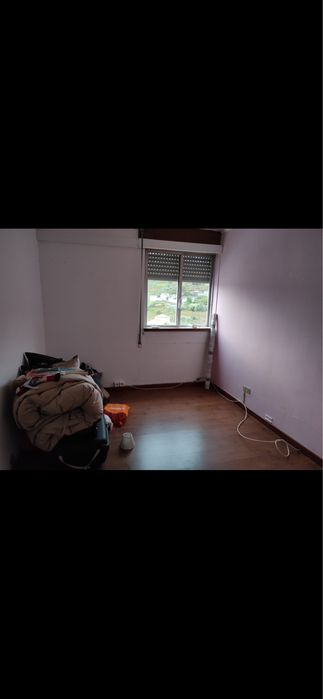 Apartamento T4 13 andar com elevador